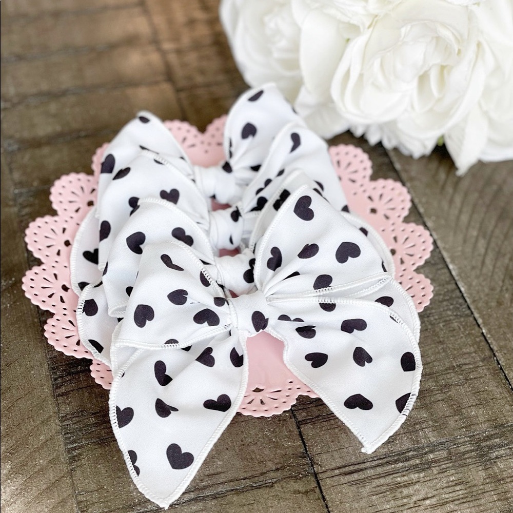 Heart Fable Bow